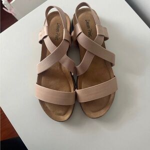 Women’s sandals